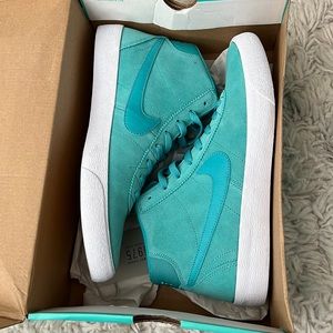 Bruin High SB 'Cabana'